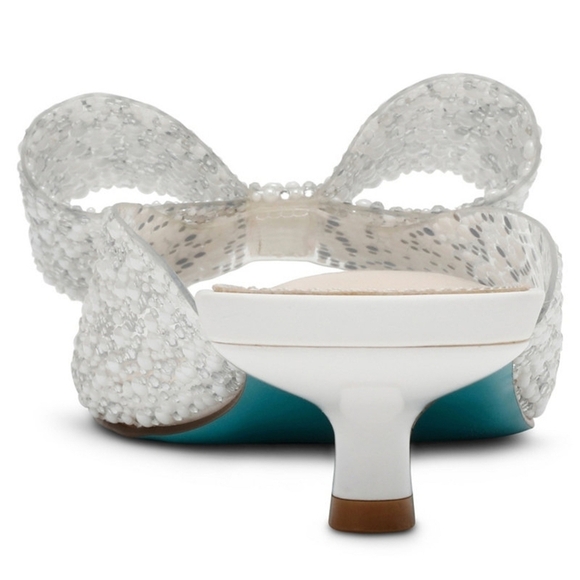 🔹️Betsey Johnson🔹️ Babe Lucite Faux Pearl Bow Kitten Heels - Picture 5 of 9